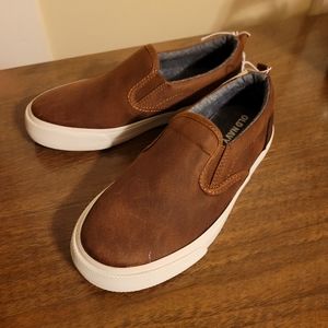 Boys slip on shoes